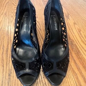 Aquatalia Marvin K. Laser Cut Pumps Black Suede Size 8